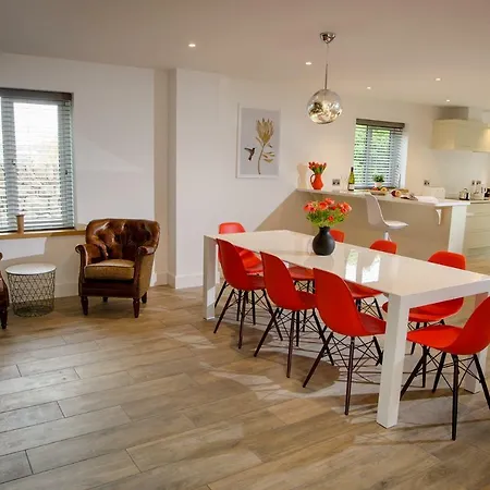 Holiday home Cottages With Hot Tubs